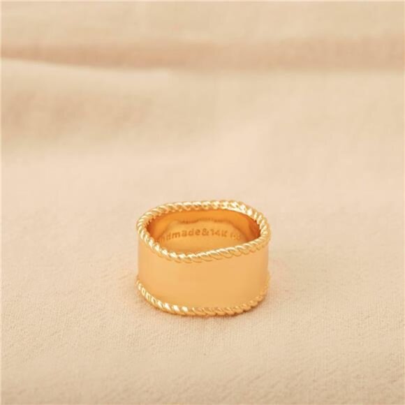 Wavy Gold Band Ring | 14K Gold Plated Glossy Twist | Minimalist Stacking Jewelry - Picture 3 of 4